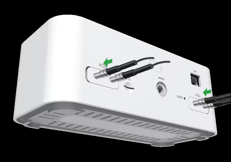 Inseego Wavemaker 5G indoor cellular router FX2000